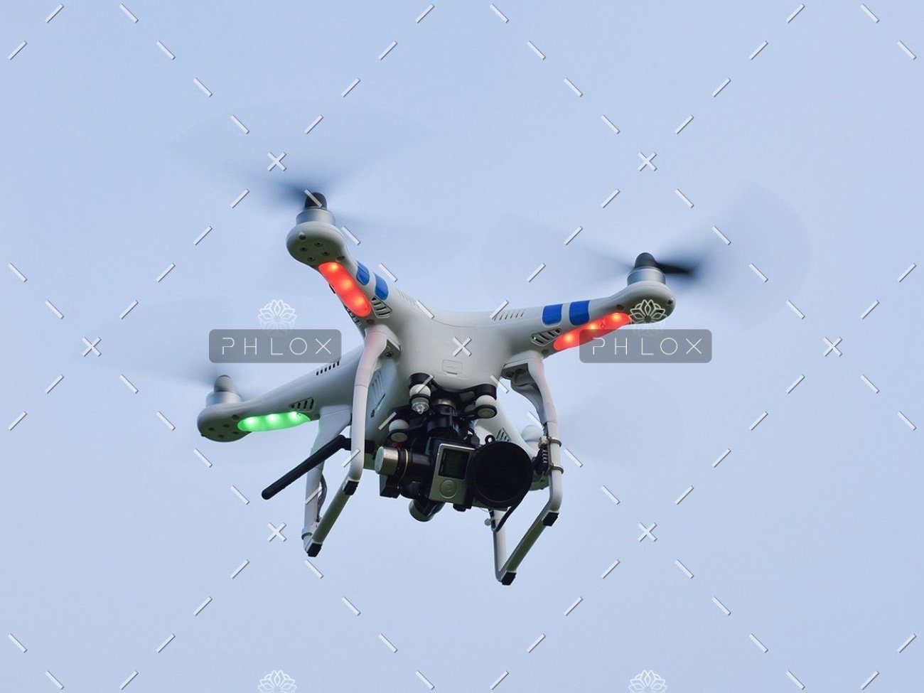 demo-attachment-82-camera-drone-fly-109003